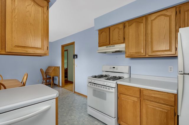 6927 Dupont Avenue N, Brooklyn Center, MN 55430