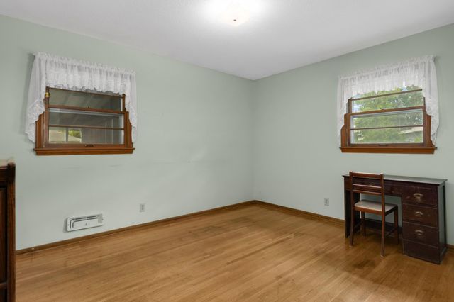6927 Dupont Avenue N, Brooklyn Center, MN 55430