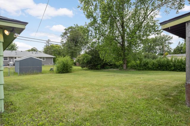 6927 Dupont Avenue N, Brooklyn Center, MN 55430