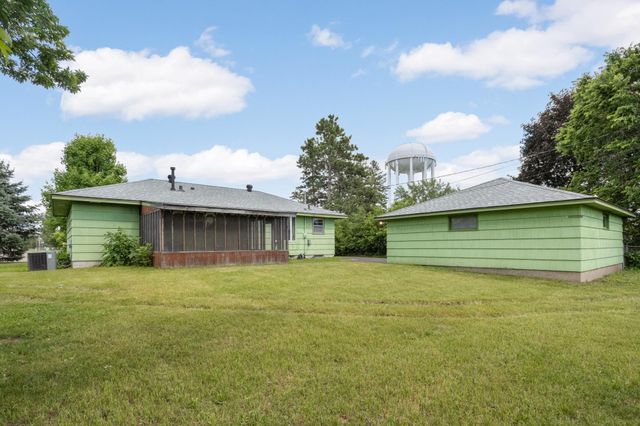 6927 Dupont Avenue N, Brooklyn Center, MN 55430