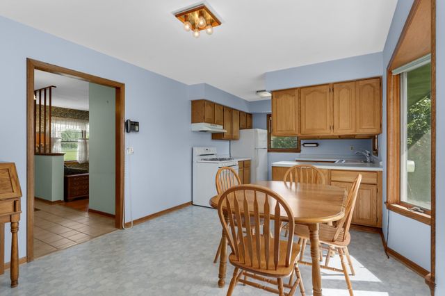 6927 Dupont Avenue N, Brooklyn Center, MN 55430