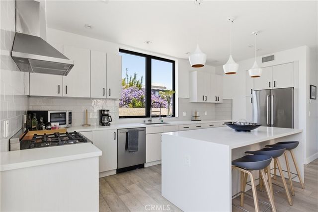 2432 Penmar Avenue 201, Venice, CA 90291