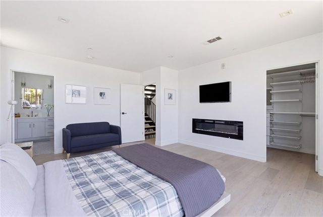 2432 Penmar Avenue 201, Venice, CA 90291