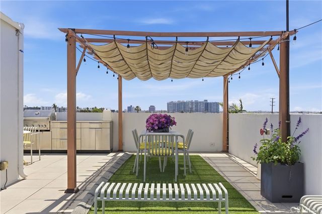 2432 Penmar Avenue 201, Venice, CA 90291