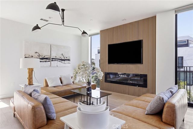 2432 Penmar Avenue 201, Venice, CA 90291