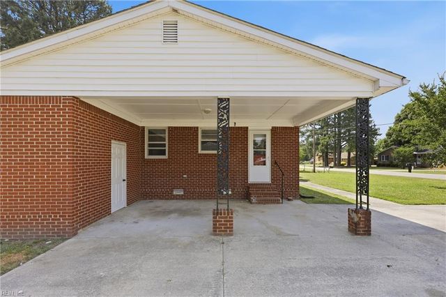 1813 Fearing AVE, Elizabeth City, NC 27909
