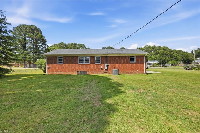 1813 Fearing AVE, Elizabeth City, NC 27909