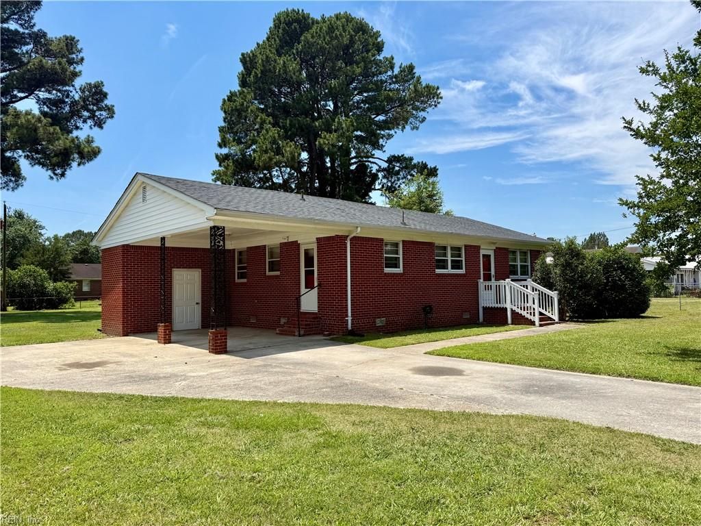 1813 Fearing AVE, Elizabeth City, NC 27909