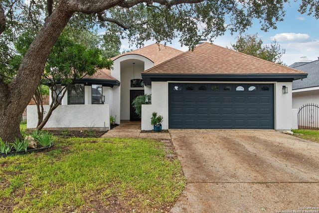 14819 River Gln N, San Antonio, TX 78216