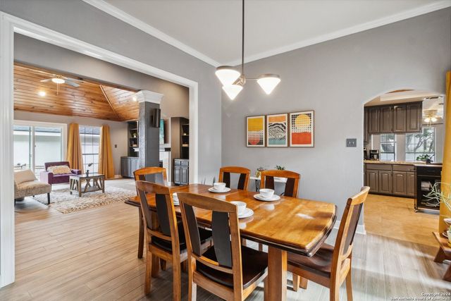 14819 River Gln N, San Antonio, TX 78216