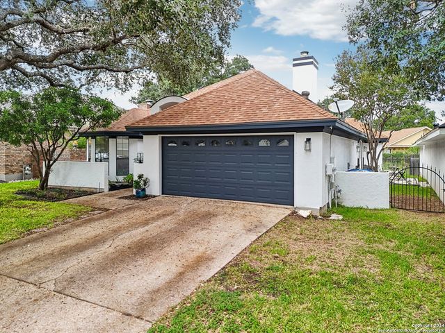 14819 River Gln N, San Antonio, TX 78216