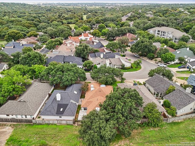 14819 River Gln N, San Antonio, TX 78216