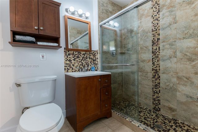 335 Georgia St, Hollywood, FL 33019