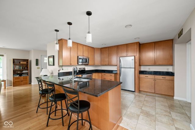 813 E 79th Street, Indianapolis, IN 46240