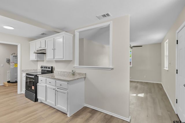 1005 E 9th, Mt Pleasant, TX 75455