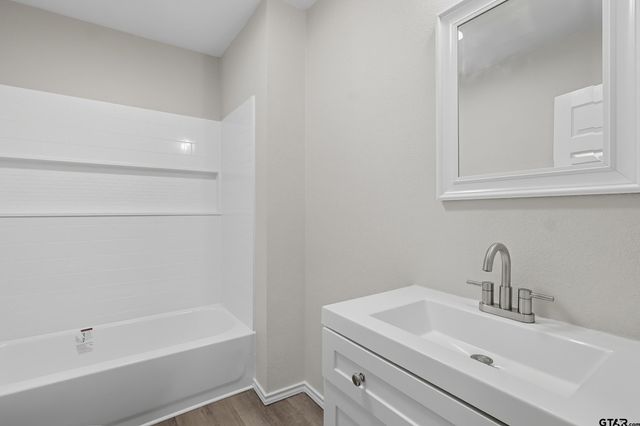 1005 E 9th, Mt Pleasant, TX 75455