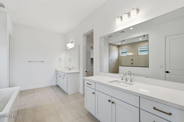 7643 W HIDE Trail, Peoria, AZ 85383