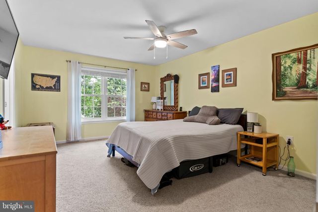 473 FRANKLIN SQUARE DR, Chambersburg, PA 17201