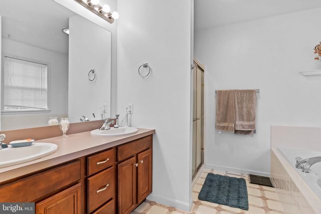 473 FRANKLIN SQUARE DR, Chambersburg, PA 17201