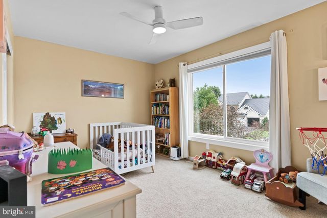473 FRANKLIN SQUARE DR, Chambersburg, PA 17201