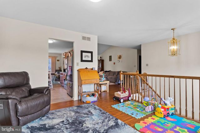 473 FRANKLIN SQUARE DR, Chambersburg, PA 17201