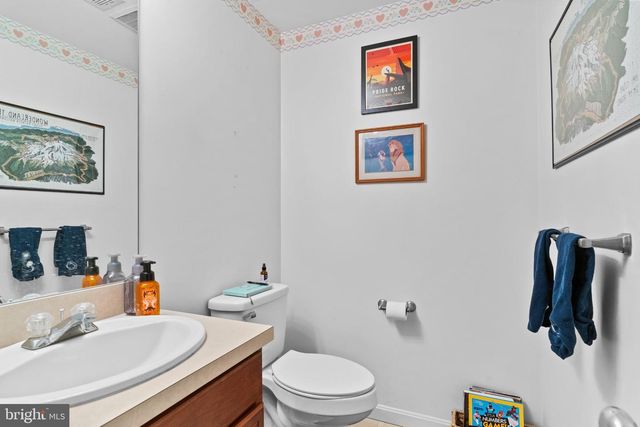 473 FRANKLIN SQUARE DR, Chambersburg, PA 17201