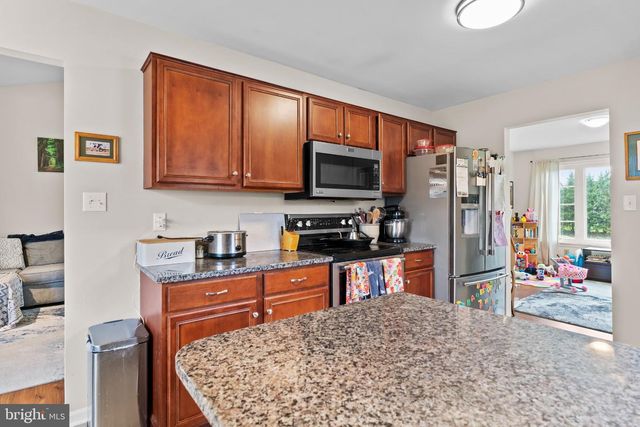 473 FRANKLIN SQUARE DR, Chambersburg, PA 17201