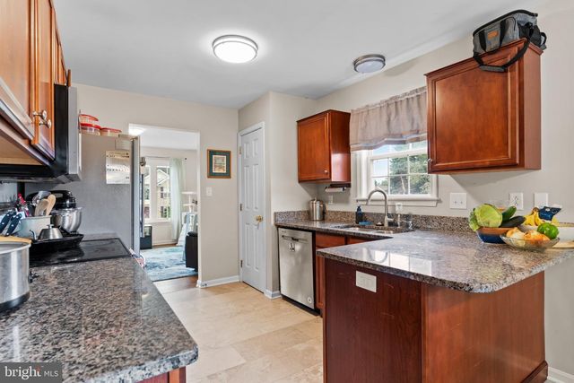 473 FRANKLIN SQUARE DR, Chambersburg, PA 17201
