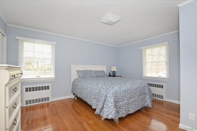 586 Seaford Avenue, Massapequa, NY 11758