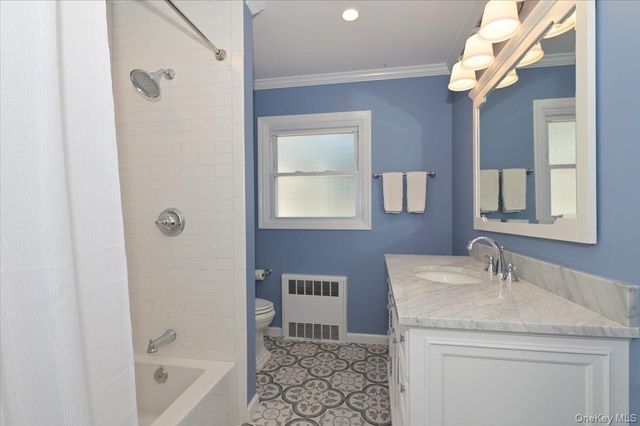 586 Seaford Avenue, Massapequa, NY 11758
