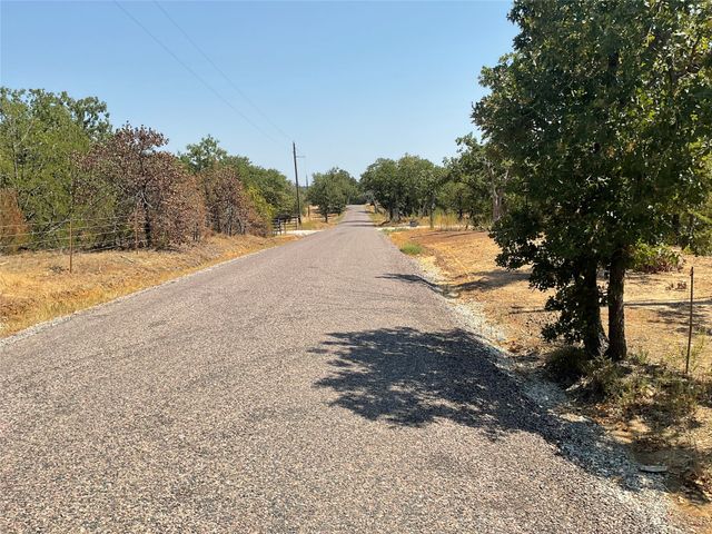 209 Red Top Road, Valley View, TX 76272