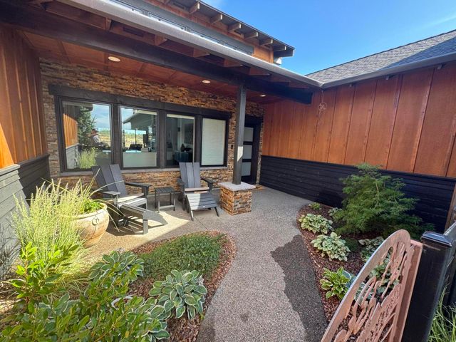 20350 Rock Canyon Road, Bend, OR 97703