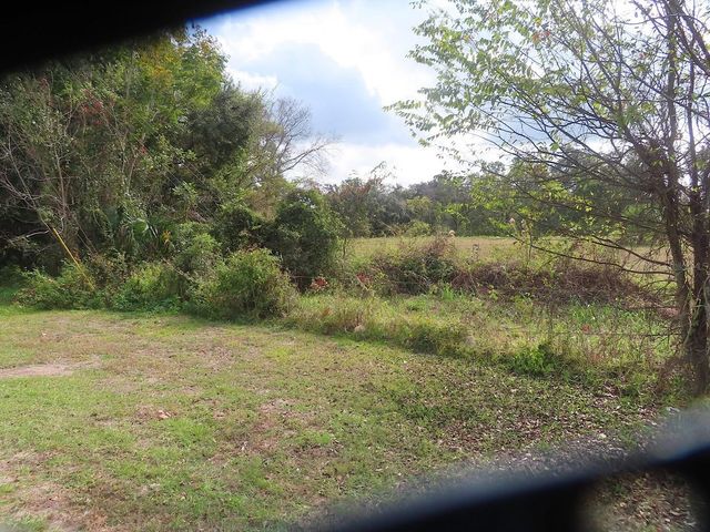 N OAKLAND STREET, Leesburg, FL 34748