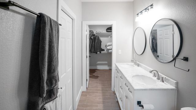 7727 Chasewood Drive, Missouri City, TX 77489