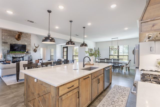 1810 Jc Maples Road, Gunter, TX 75058