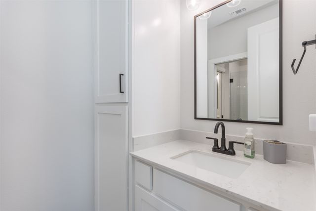 1810 Jc Maples Road, Gunter, TX 75058