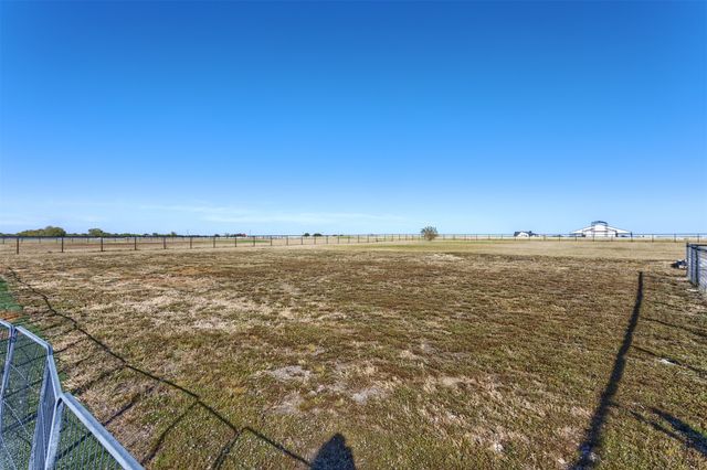 1810 Jc Maples Road, Gunter, TX 75058