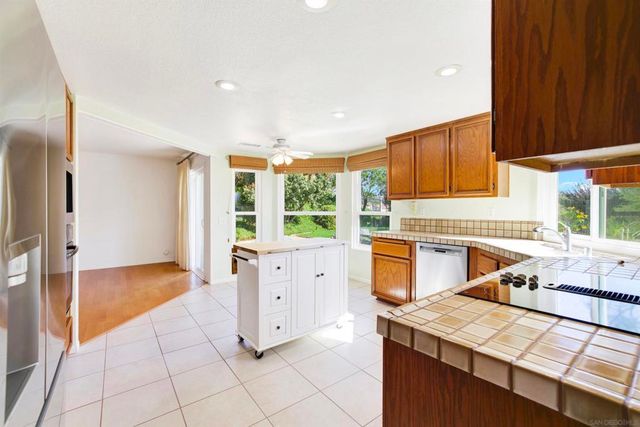 10553 Sunset Ridge Dr, San Diego, CA 92131