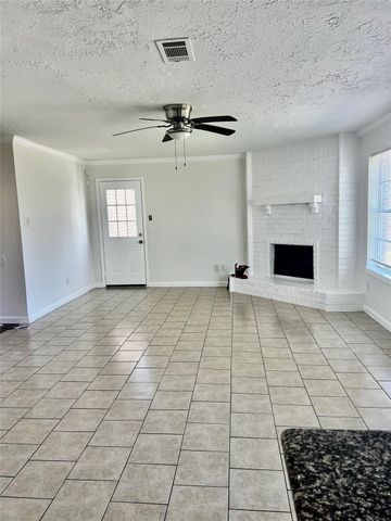 2518 Ridge Hollow Drive, Houston, TX 77067