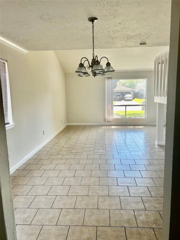 2518 Ridge Hollow Drive, Houston, TX 77067