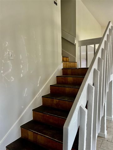 2518 Ridge Hollow Drive, Houston, TX 77067