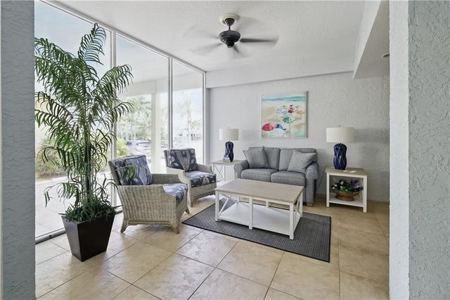 1026 Flamevine Lane 204, Vero Beach, FL 32963