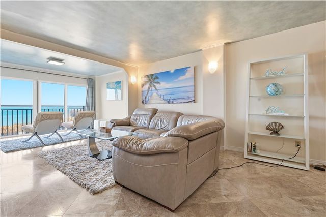 1026 Flamevine Lane 204, Vero Beach, FL 32963