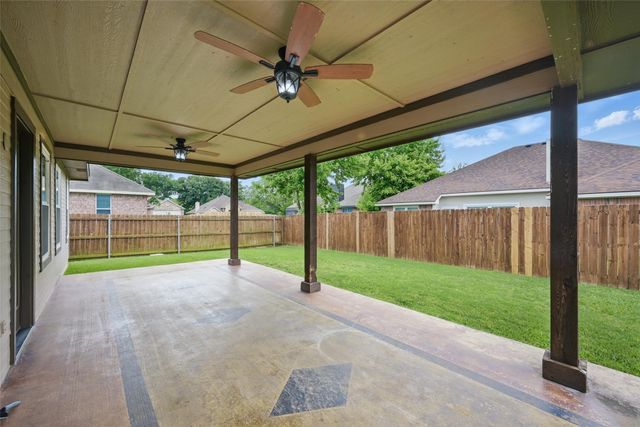 912 Glenngary Way, Denton, TX 76208
