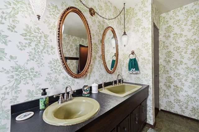 10527 W 129th Avenue, Cedar Lake, IN 46303
