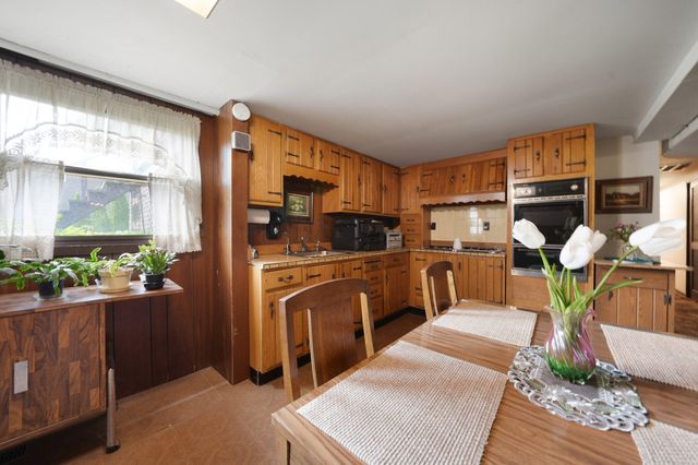 10527 W 129th Avenue, Cedar Lake, IN 46303