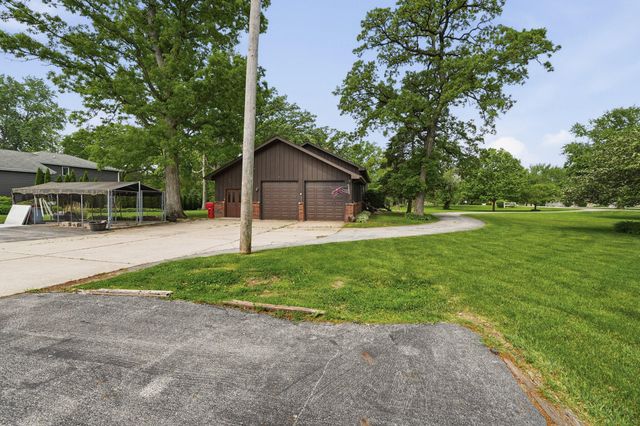 10527 W 129th Avenue, Cedar Lake, IN 46303