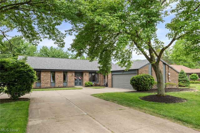 24707 Westwood, Westlake, OH 44145