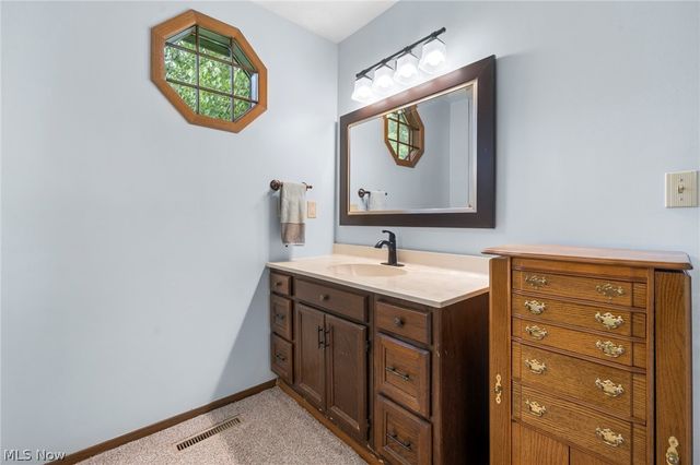 24707 Westwood, Westlake, OH 44145