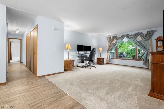 24707 Westwood, Westlake, OH 44145